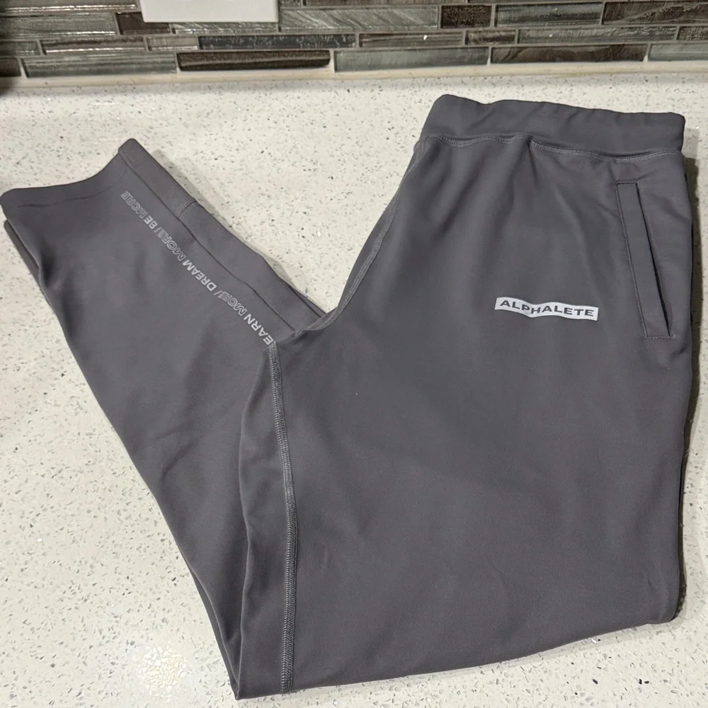2 Alphalete Men’s Joggers - Picture 2 of 10